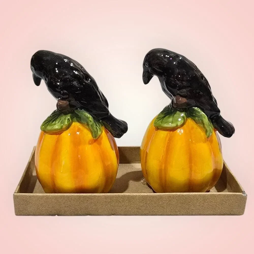 Blue Sky Clayworks Pumpkin Black‎ Crow Salt & Pepper Shakers Boxed
